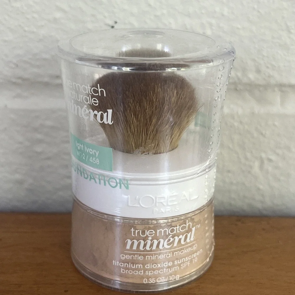 L'OREAL True Match Mineral Foundation Light Ivory W1-2 / 458 Sealed
